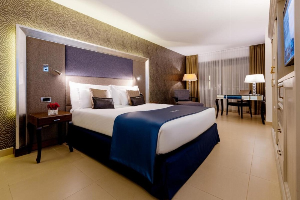 Room image 3